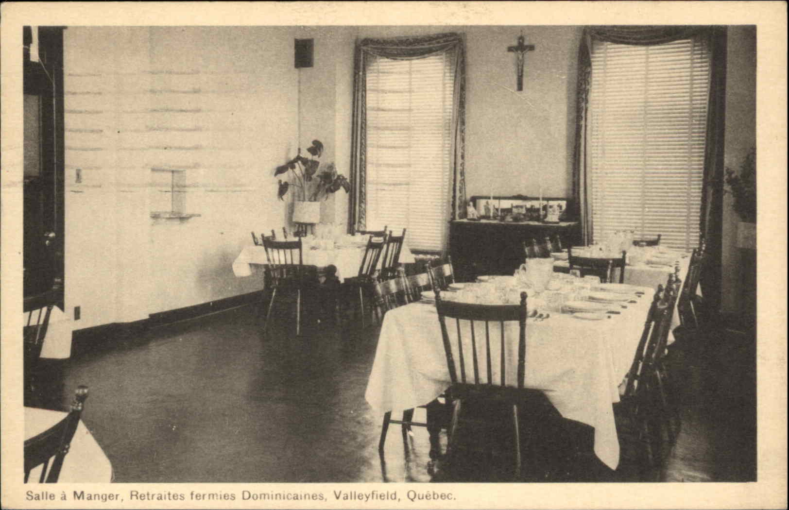 Valleyfield Quebec Canada Restaurant Interior Postcard