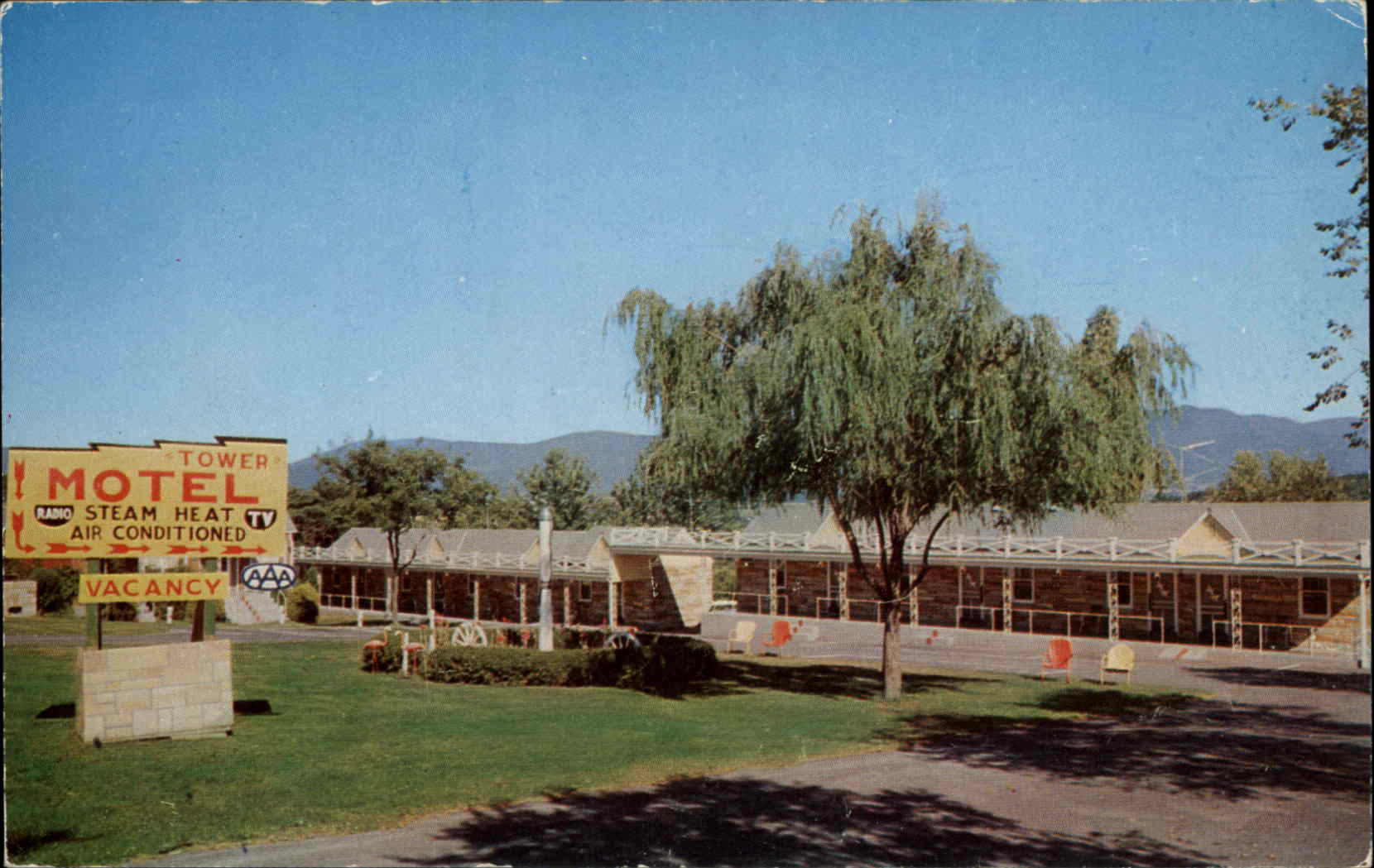 Luray Virginia VA Motel Postcard
